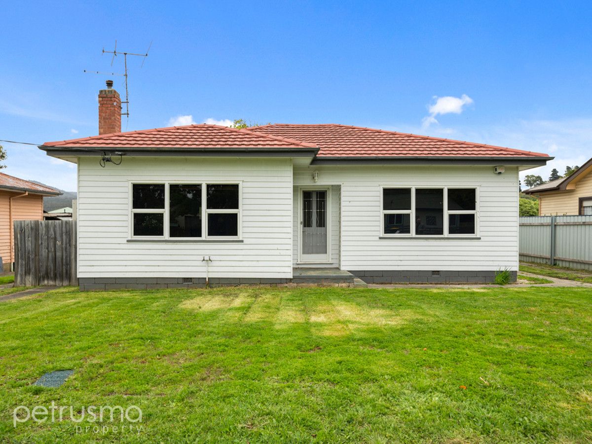 3 bedrooms House in 26 Fifth Avenue NEW NORFOLK TAS, 7140