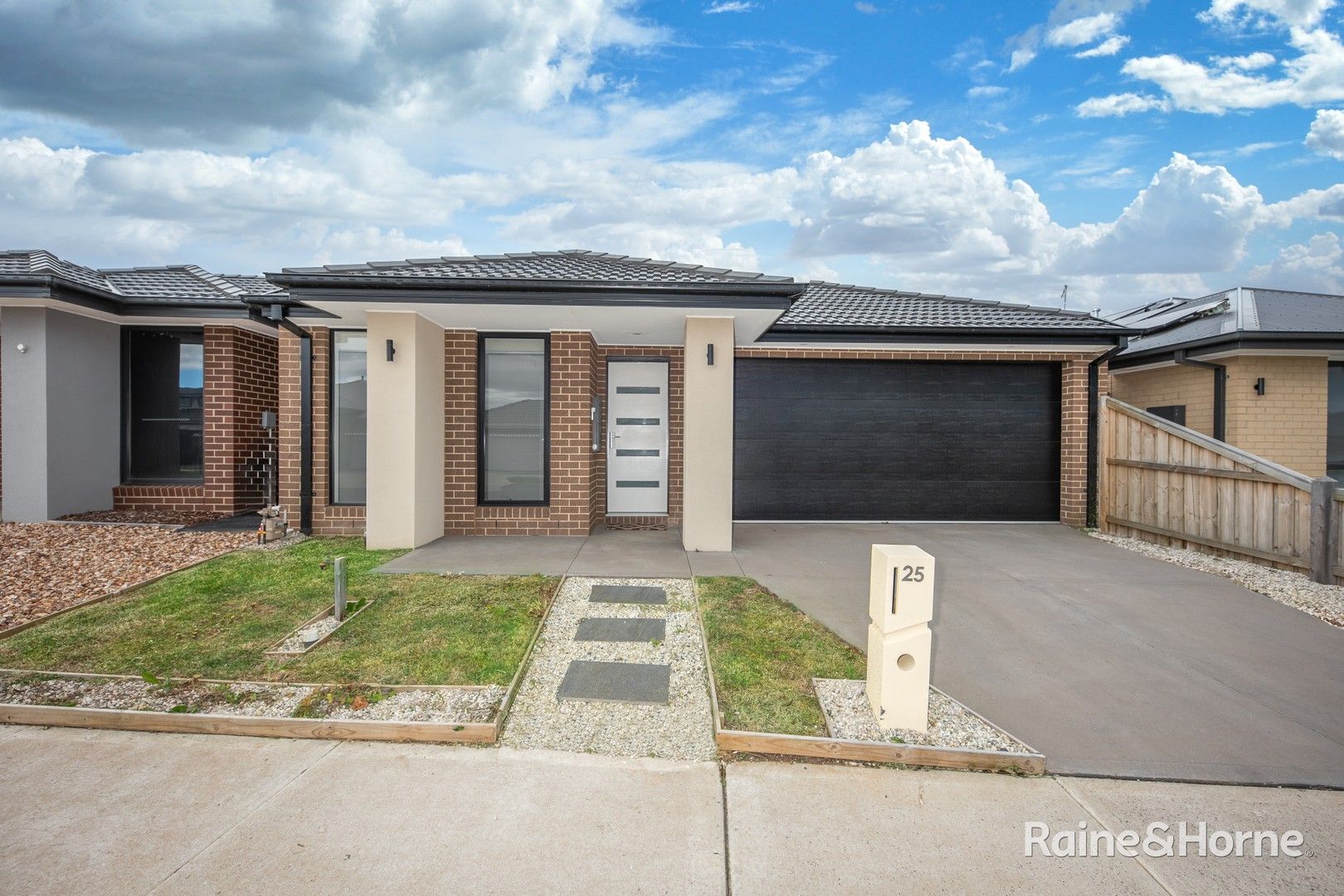 25 Fragrant Crescent, Diggers Rest VIC 3427 House For Rent 480