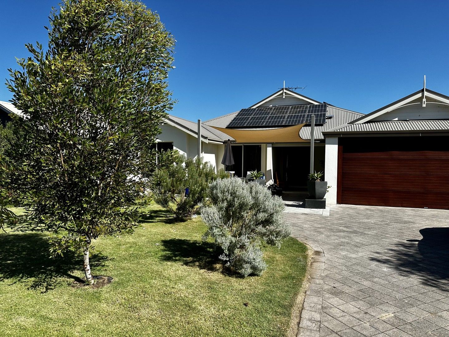 10 Marsupial Bend, Broadwater WA 6280 House For Rent 720 Domain