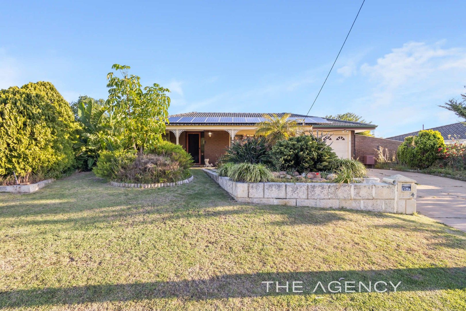 3 bedrooms House in 4 Newcombe Way PADBURY WA, 6025