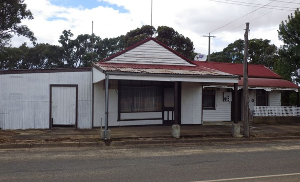 19 Main Street, Buangor VIC 3375