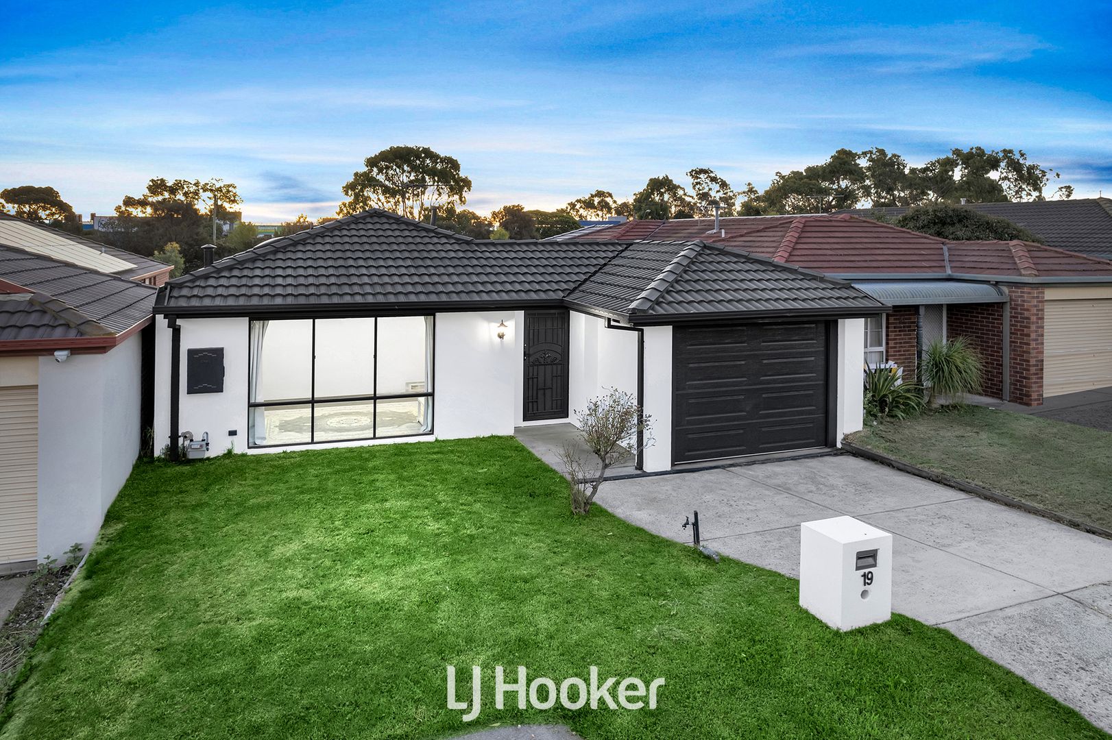 19 The Glade, Hampton Park VIC 3976, Image 1