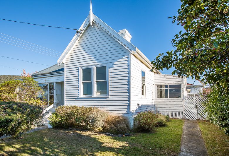 15 Strathern Street, Mount Stuart TAS 7000, Image 0