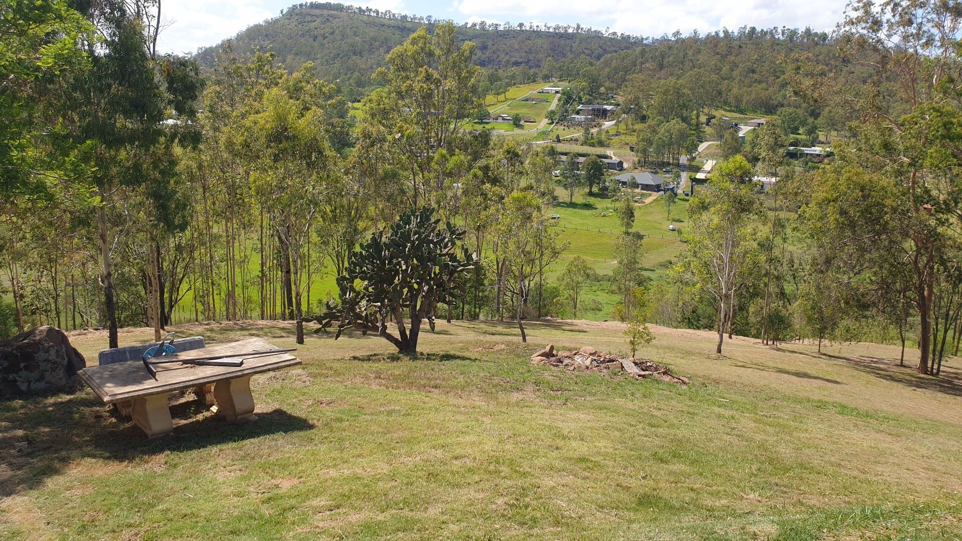3 bedrooms House in 82-86 KOORALBYN DRIVE KOORALBYN QLD, 4285