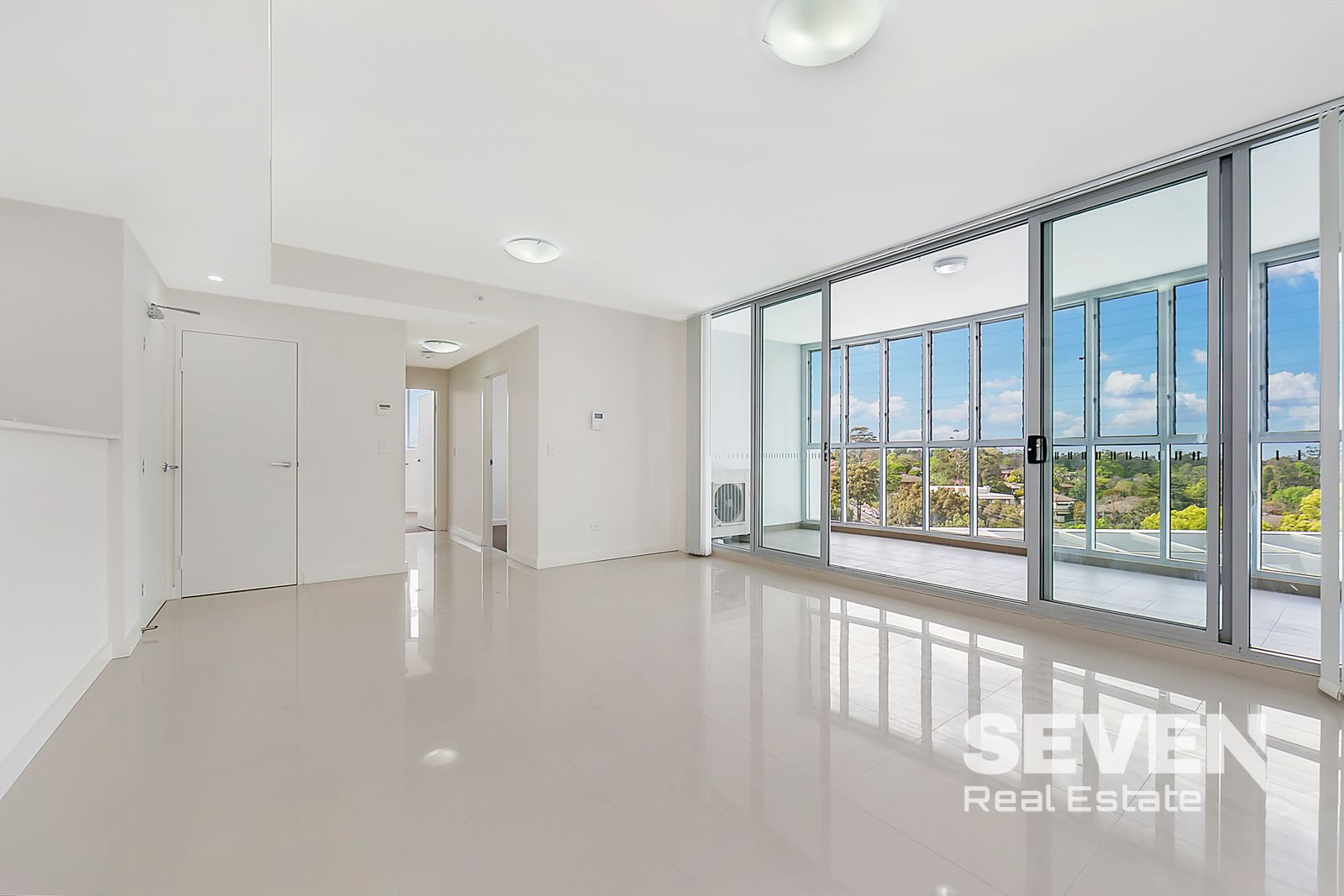 2 bedrooms Apartment / Unit / Flat in 513/301 Old Northern Road CASTLE HILL NSW, 2154