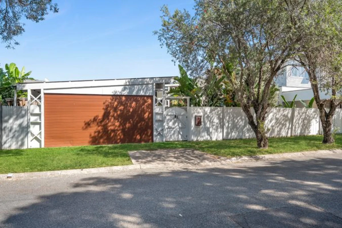 12 Joy Avenue, Burleigh Waters QLD 4220