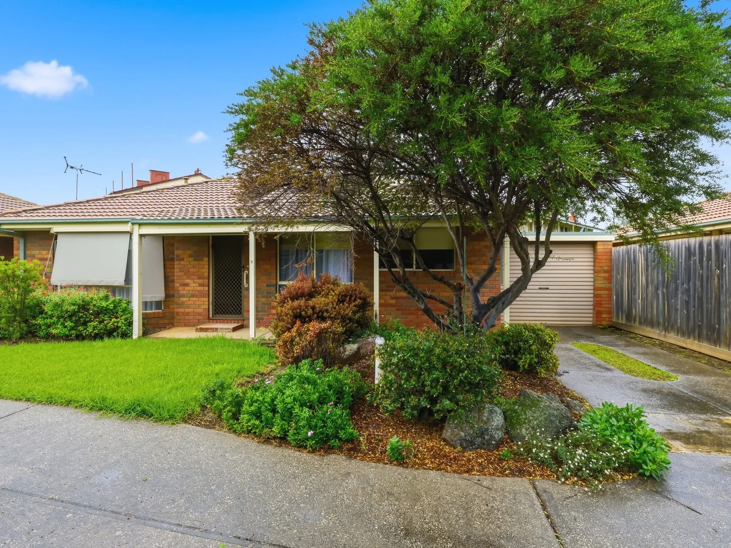2/8 Simpson Street, Bacchus Marsh VIC 3340