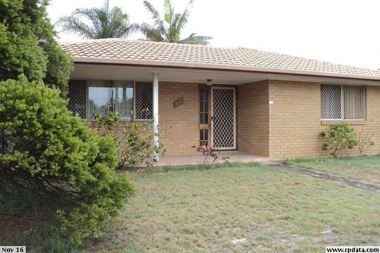 11 Dwyer Street, Beachmere QLD 4510, Image 2