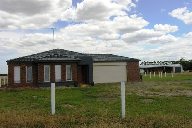 Picture of 30 Darlington Drive, ANAKIE VIC 3213