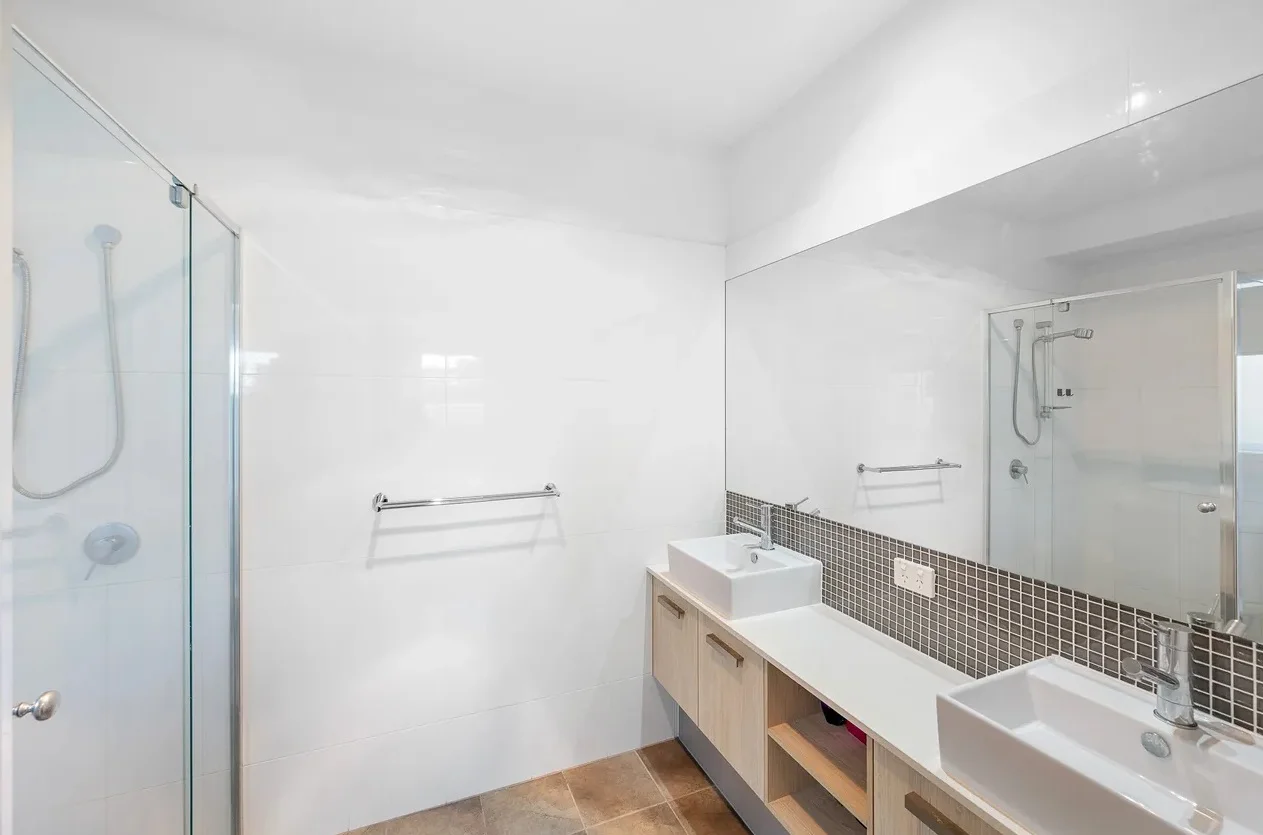 Additional image 5 of 3 Isla Court, New Auckland QLD 4680