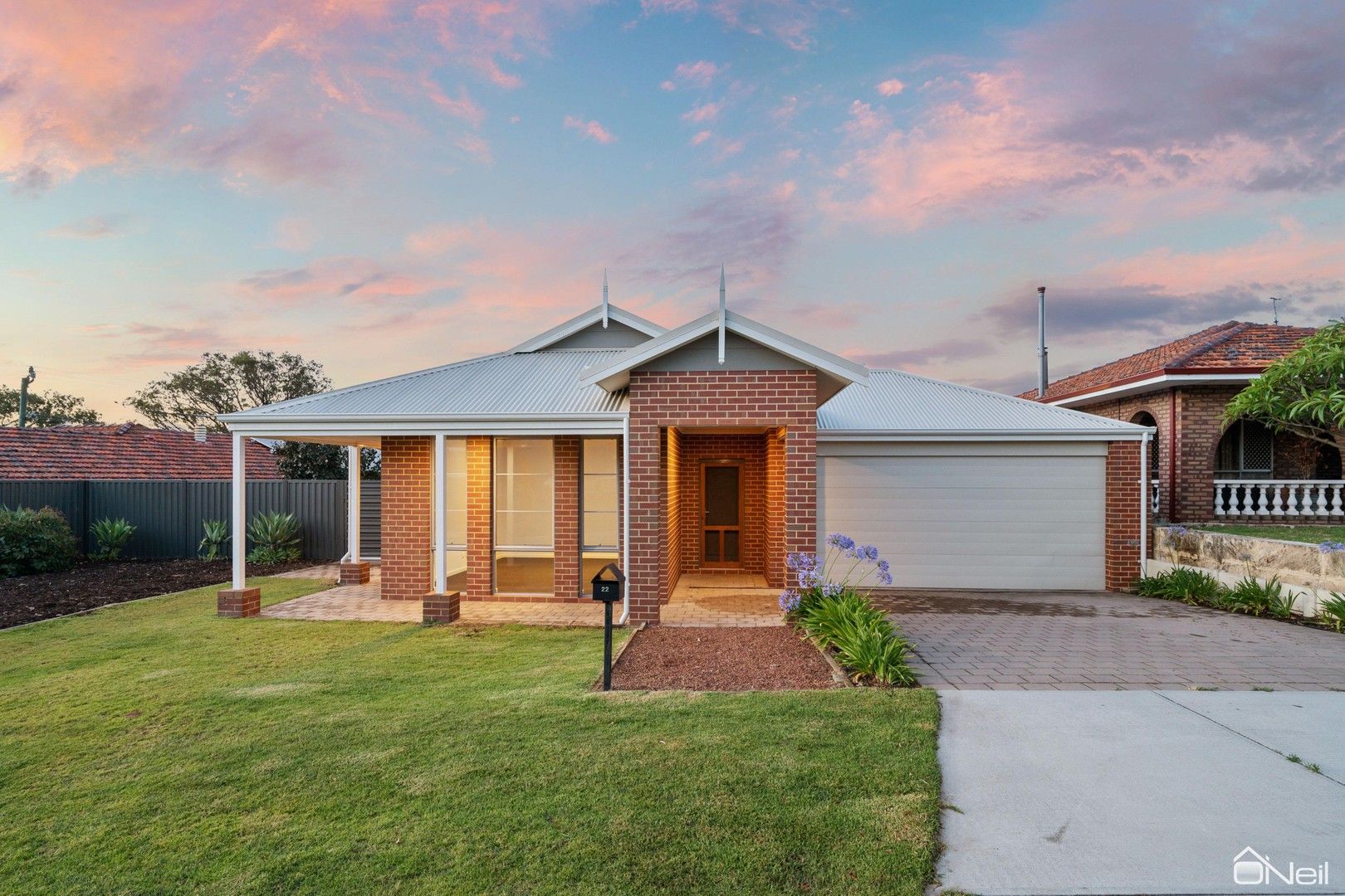 4 bedrooms House in 22 Lucich Street KELMSCOTT WA, 6111