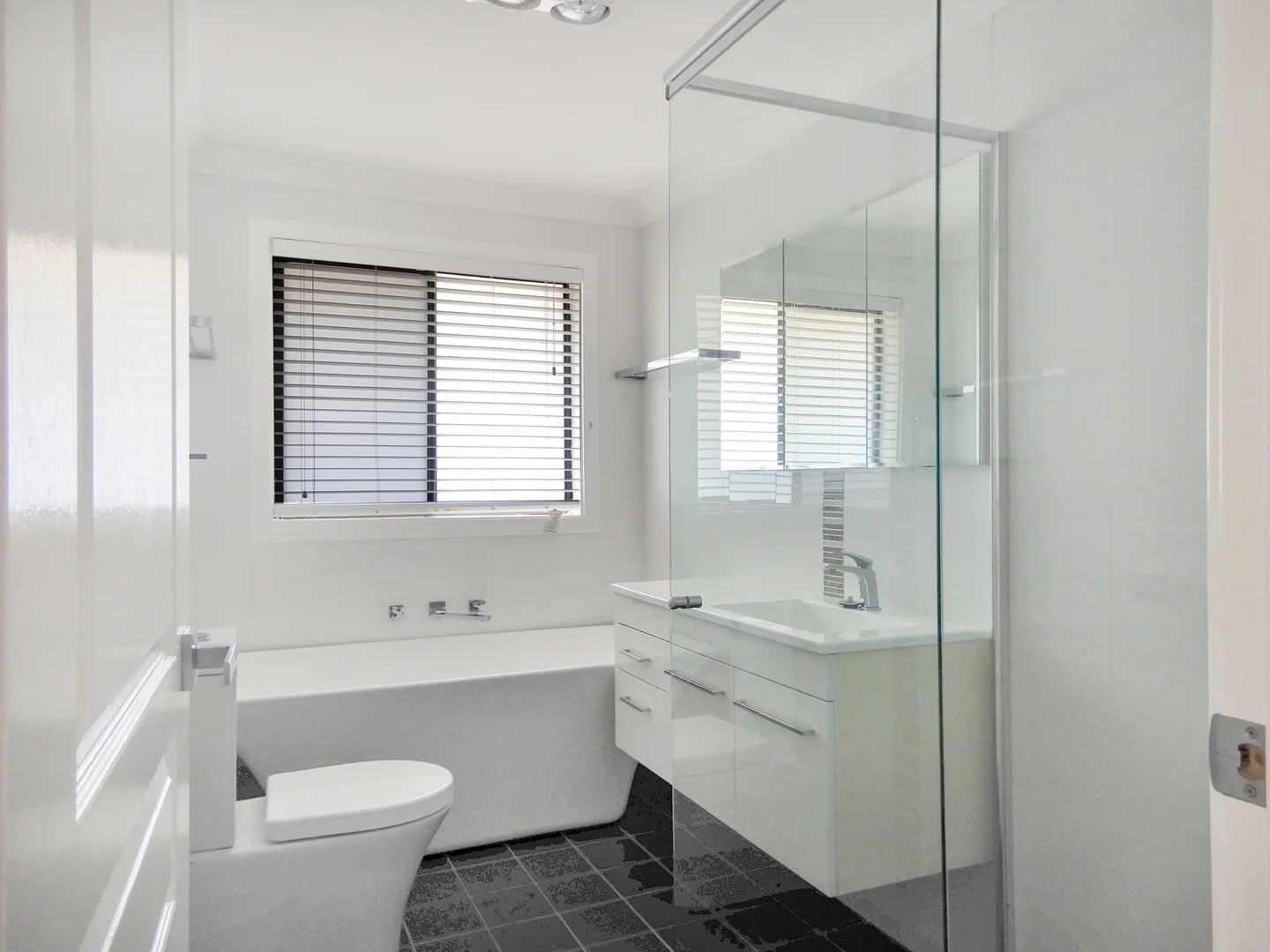 Additional image 5 of 57 Wyoming Road, Wyoming NSW 2250