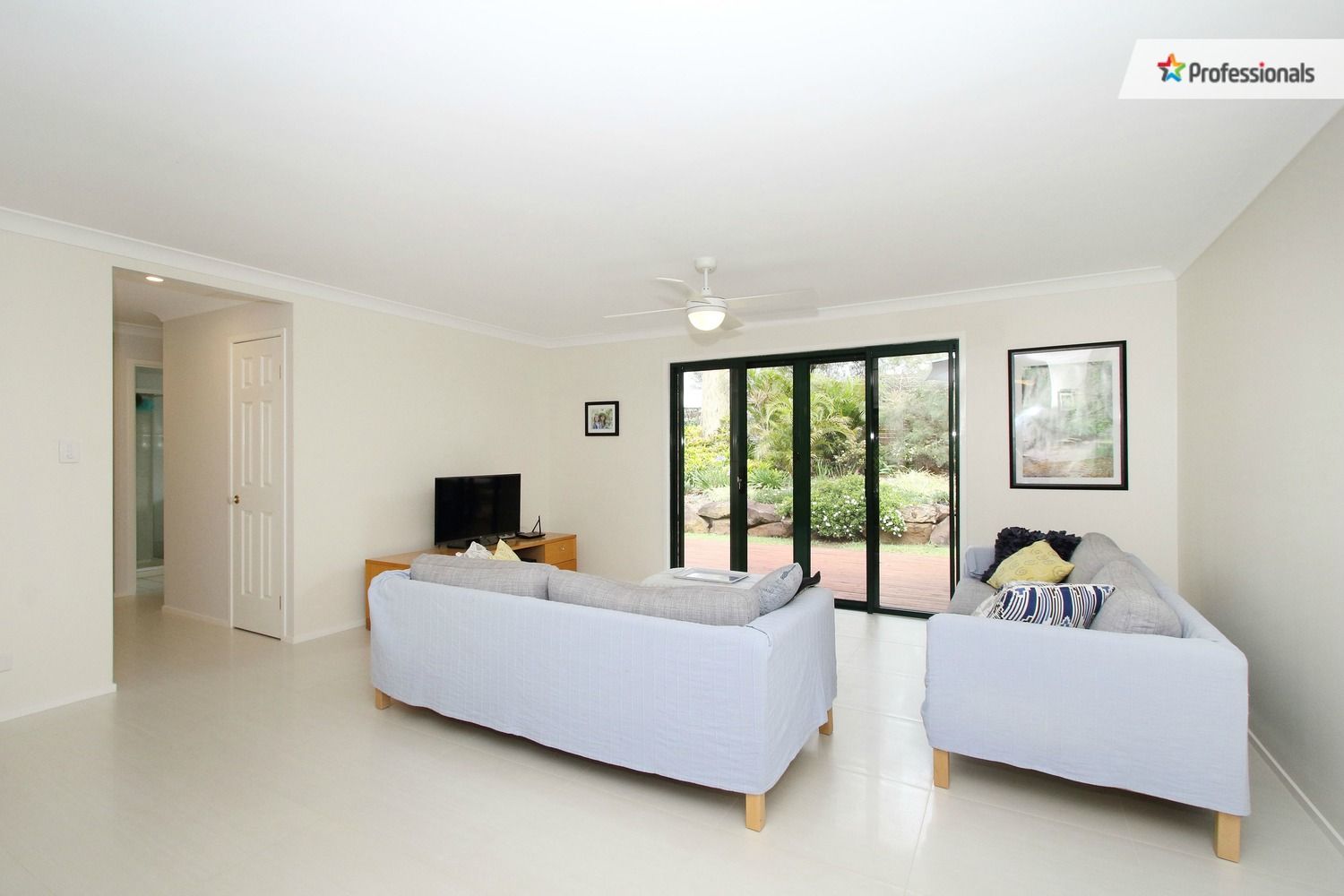 86-92 Brushwoood Crescent, Cedar Grove QLD 4285, Image 2