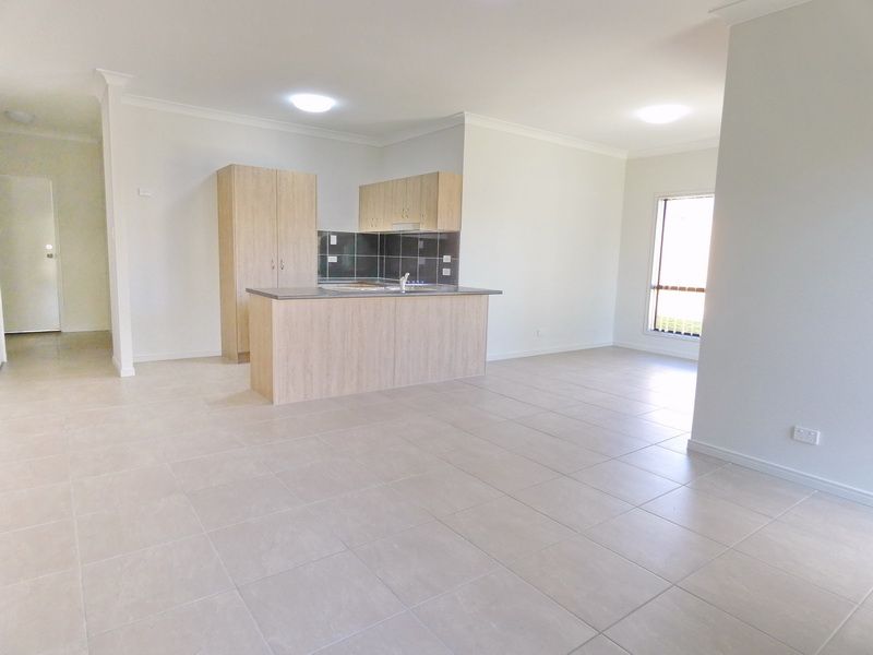 1/12A Ariel Avenue, Kingston QLD 4114, Image 0