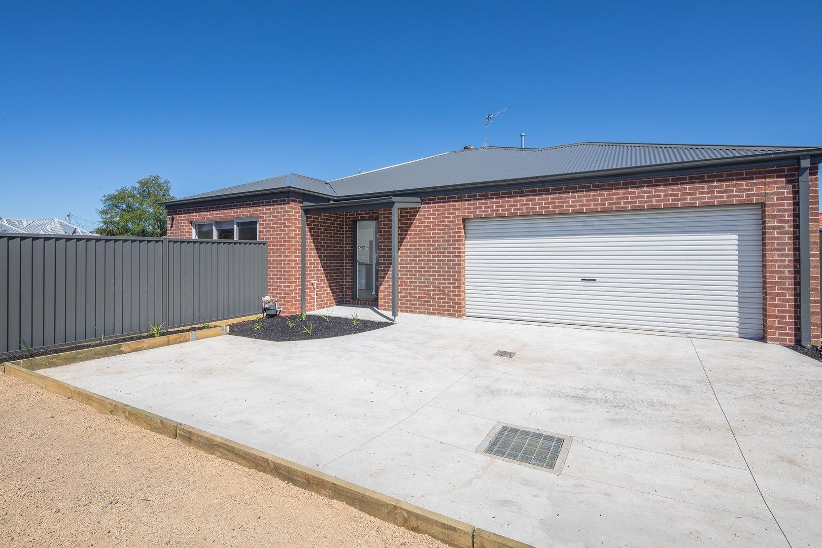 5/8 Thompson Street, Brown Hill VIC 3350, Image 0