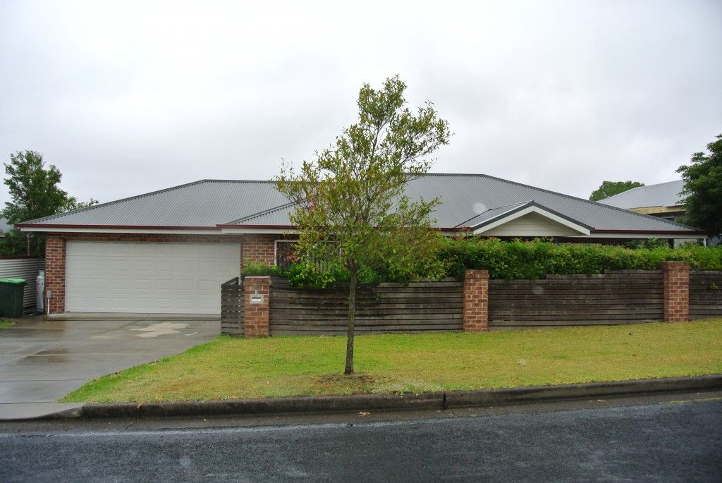 21 Chaucer Street, Beresfield NSW 2322, Image 0