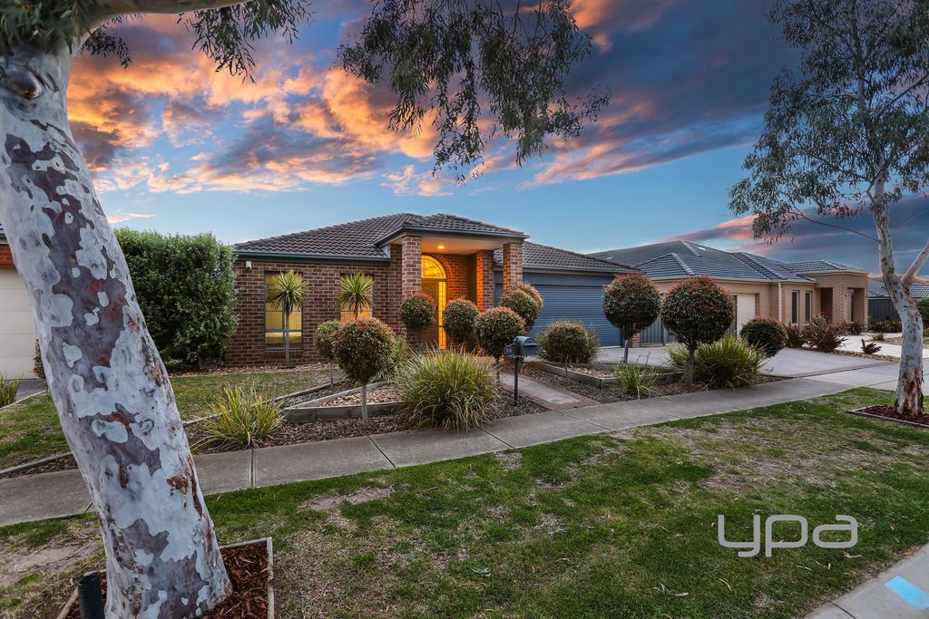 14 Eildon Avenue, Manor Lakes VIC 3024, Image 0