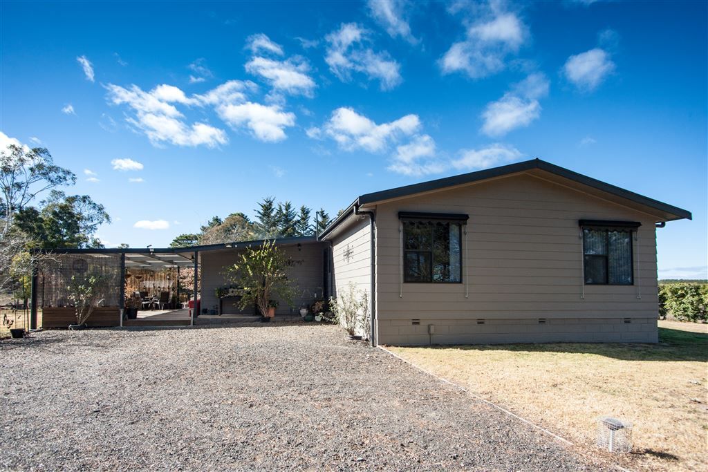 74 Illowra Lane, Lake Bathurst, Goulburn NSW 2580, Image 2