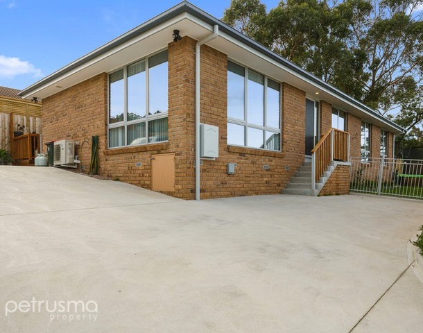 2/40 Hiern Road, Blackmans Bay TAS 7052