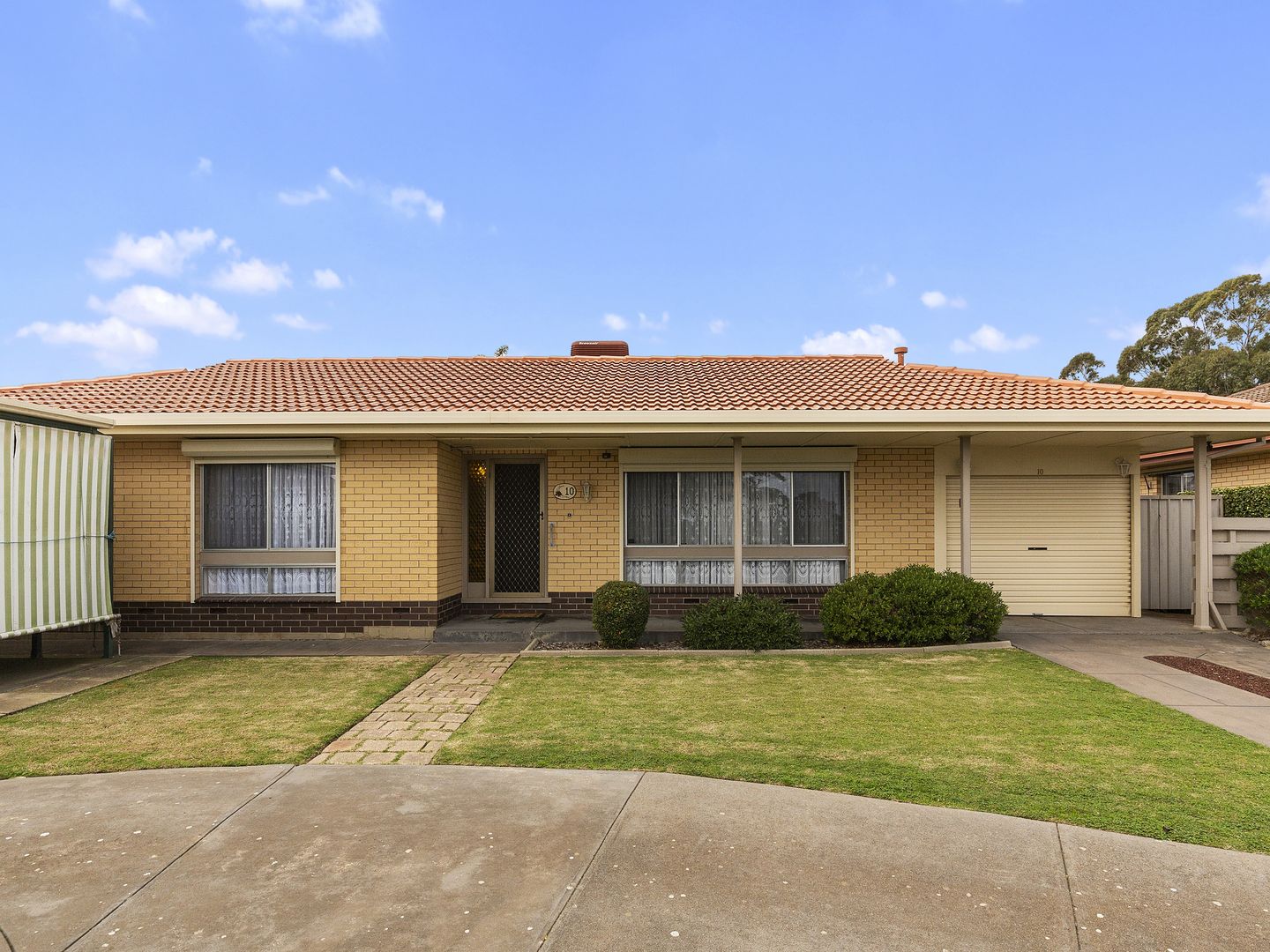 10 Vine Street, Morphett Vale SA 5162, Image 2