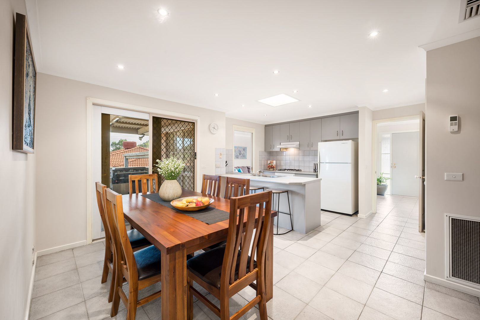 3 Patmore Court, Mill Park VIC 3082, Image 2