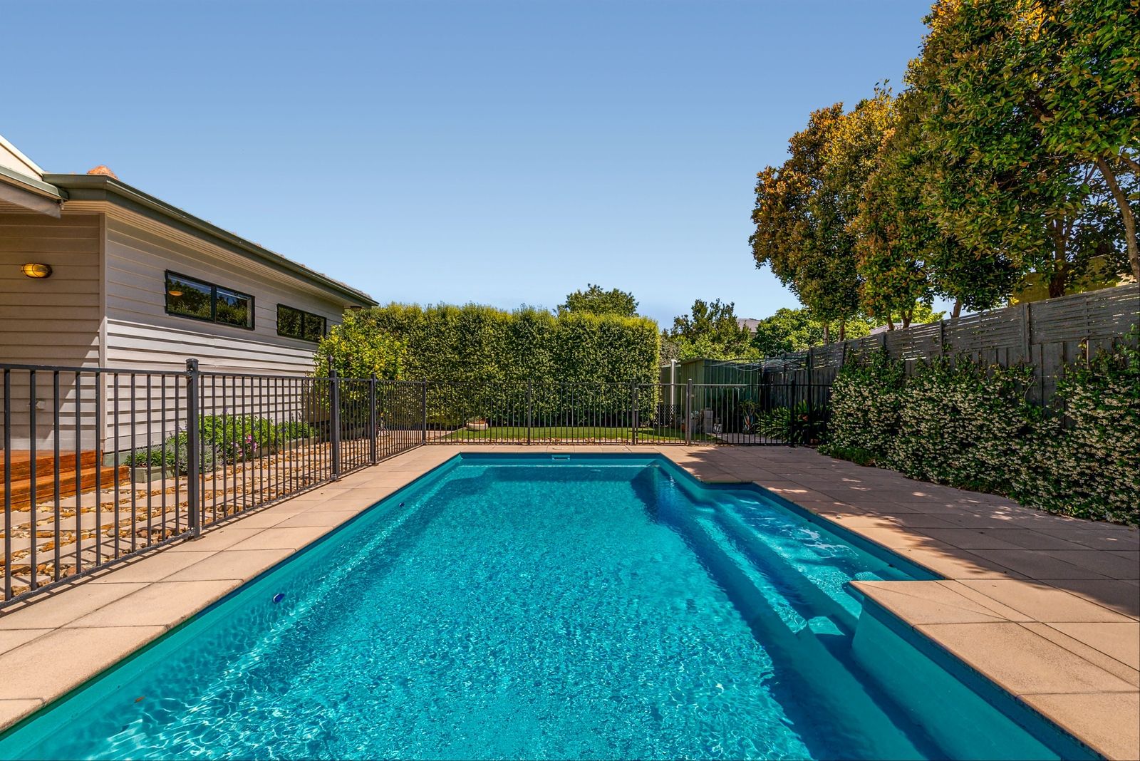 27 Young Street, Oakleigh VIC 3166, Image 1