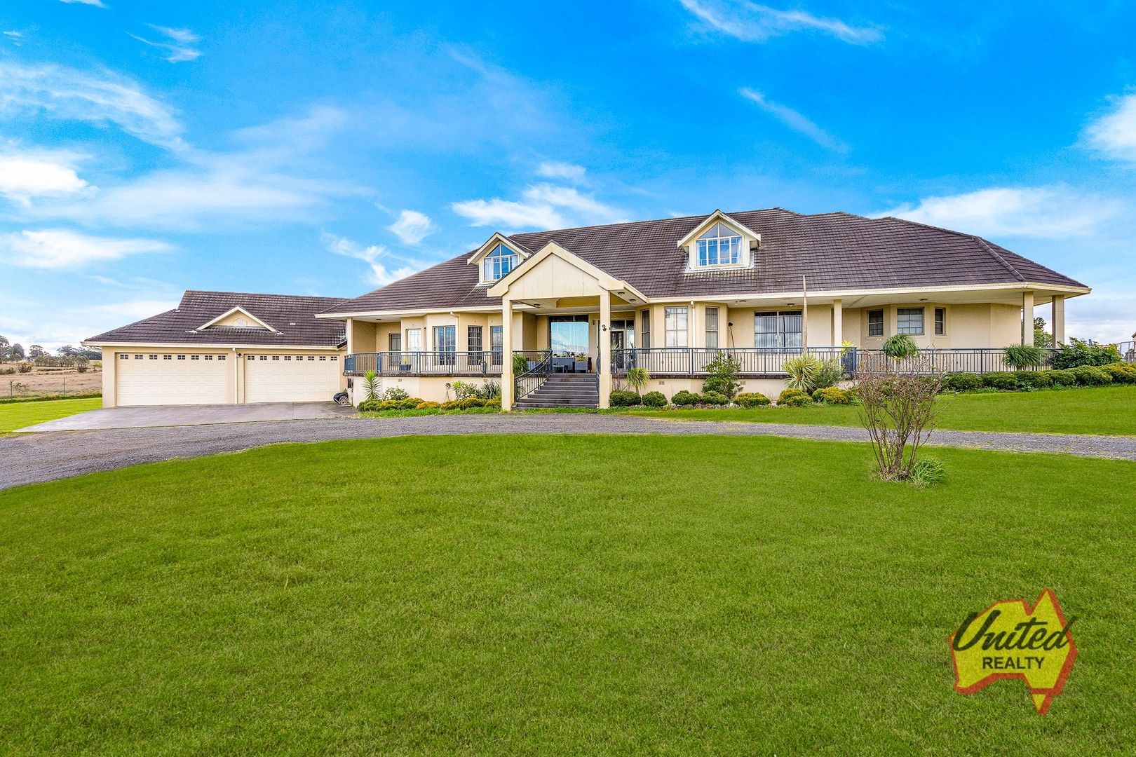 6 bedrooms House in 40 The Retreat BRINGELLY NSW, 2556