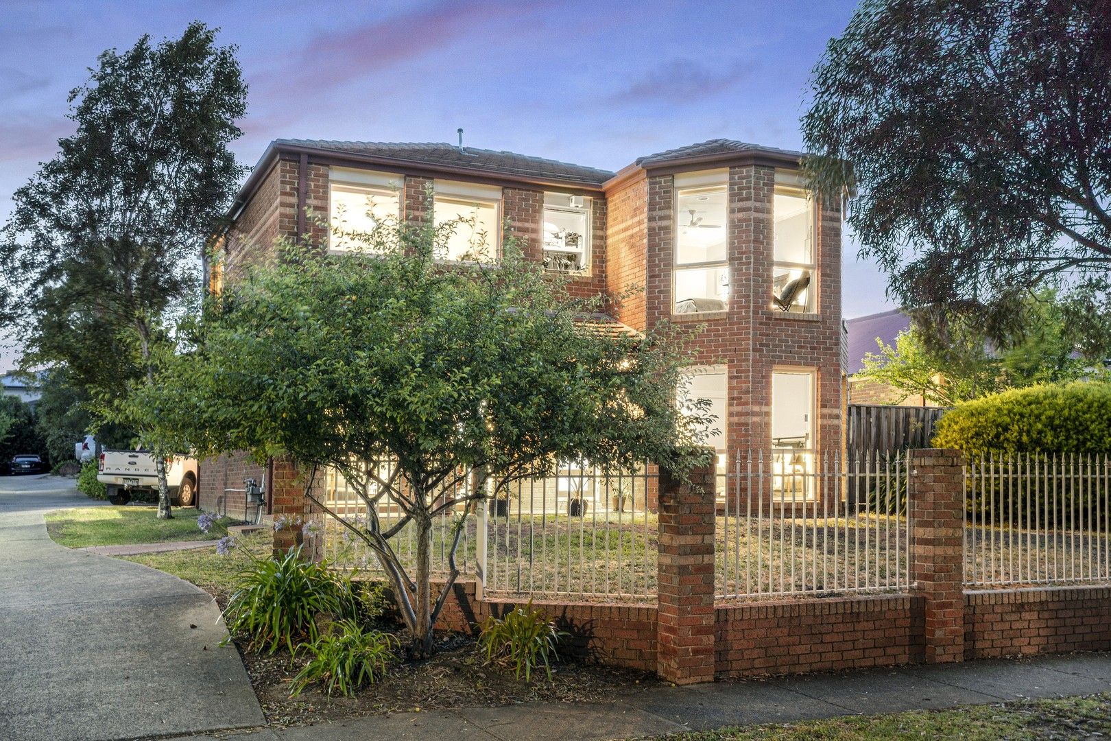 8/2 Golden Glen Road, Forest Hill VIC 3131, Image 0