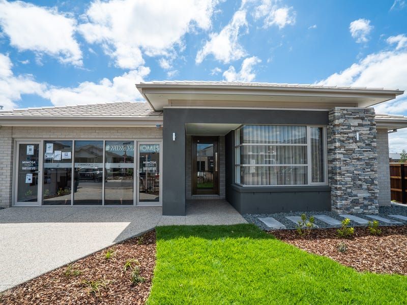 4 bedrooms House in 25 Grazing Way CLYDE NORTH VIC, 3978
