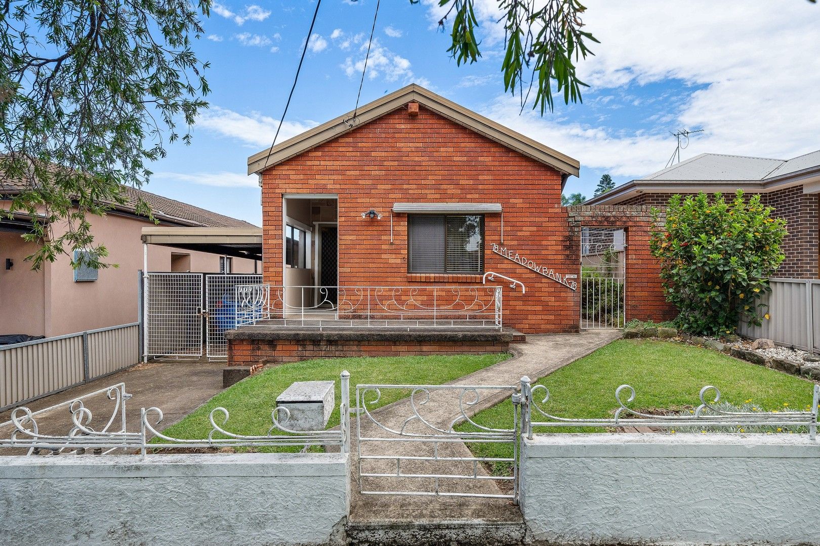 3 bedrooms House in 78 Little Road YAGOONA NSW, 2199