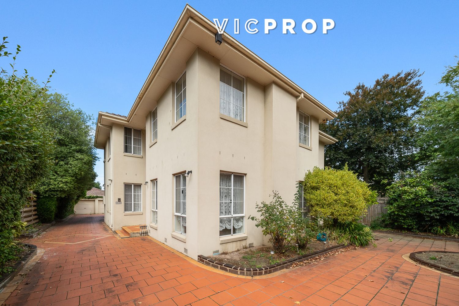 5 bedrooms House in 116 Mont Albert Road CANTERBURY VIC, 3126