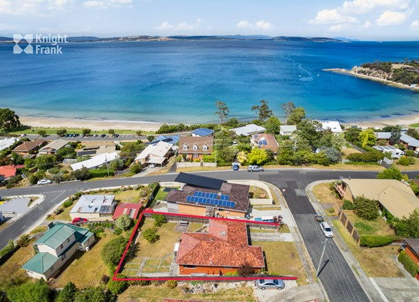 41 Carinya Street, Blackmans Bay TAS 7052