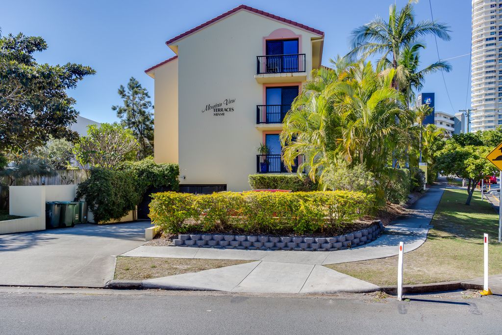 6/5 Mountain View Avenue, Miami QLD 4220, Image 0