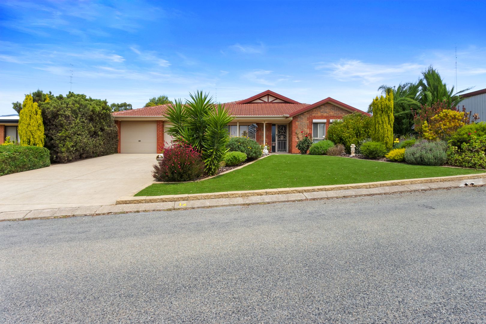 12 Berwick Street, Clare SA 5453, Image 2