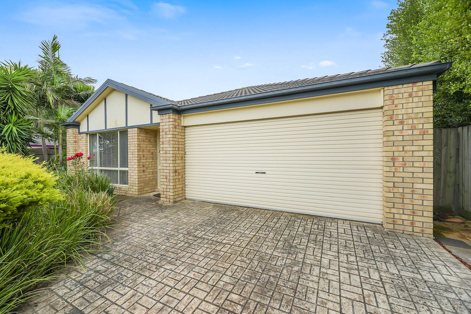 17 Kinsale View, Berwick VIC 3806, Image 1