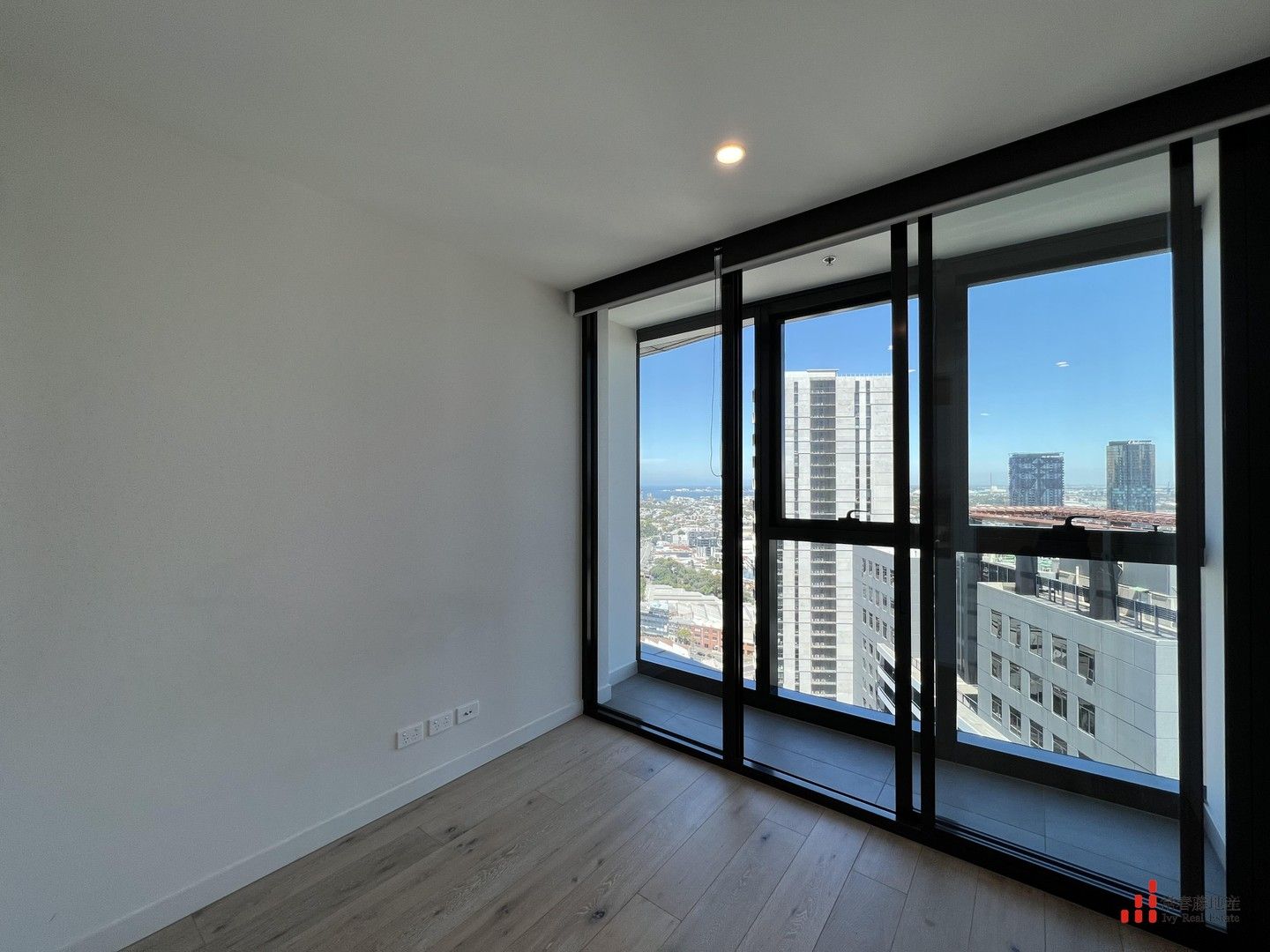 3 bedrooms Apartment / Unit / Flat in 3006/105 Clarendon St SOUTHBANK VIC, 3006