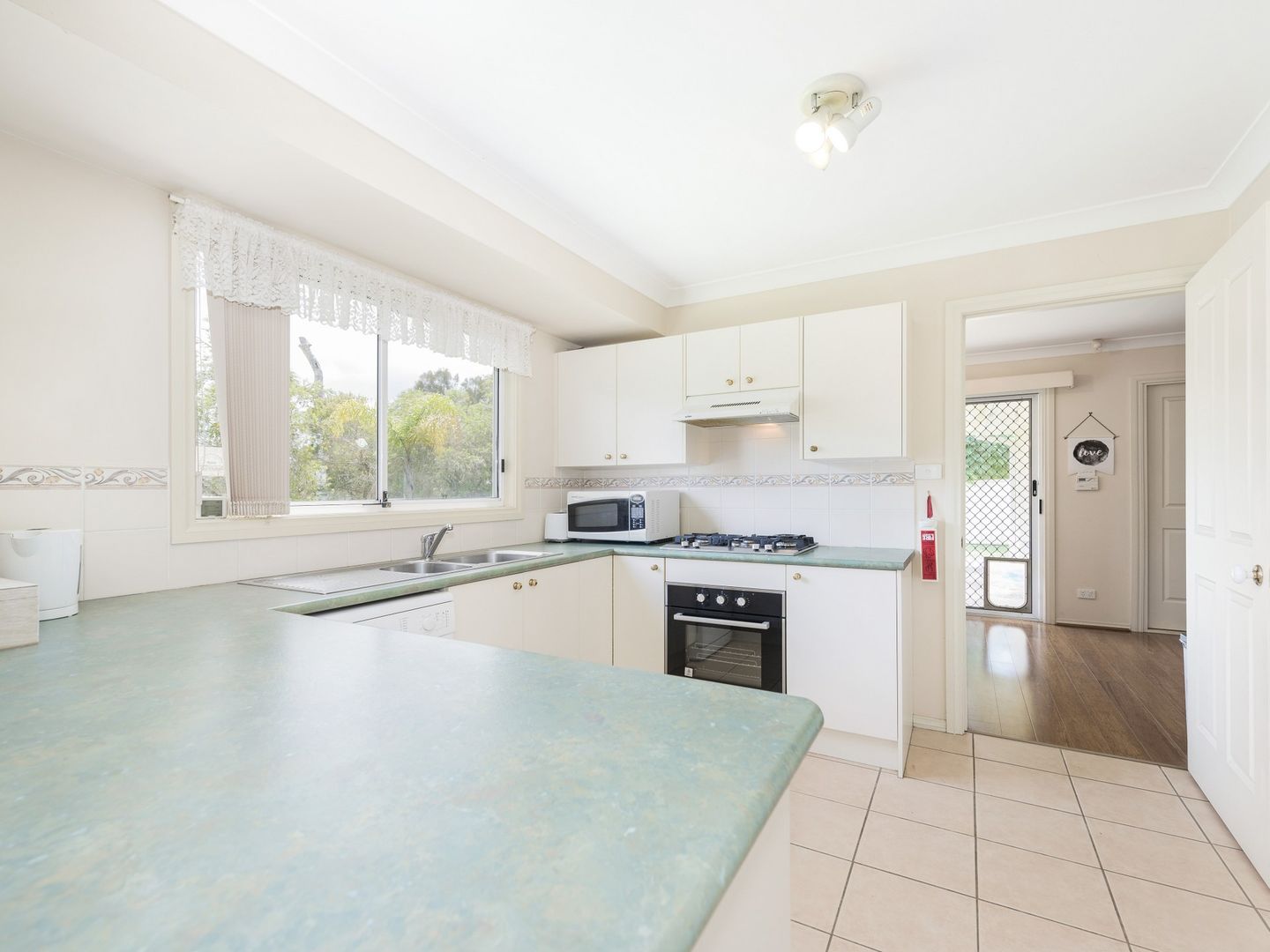 66 Flamingo Drive, Cameron Park NSW 2285, Image 2