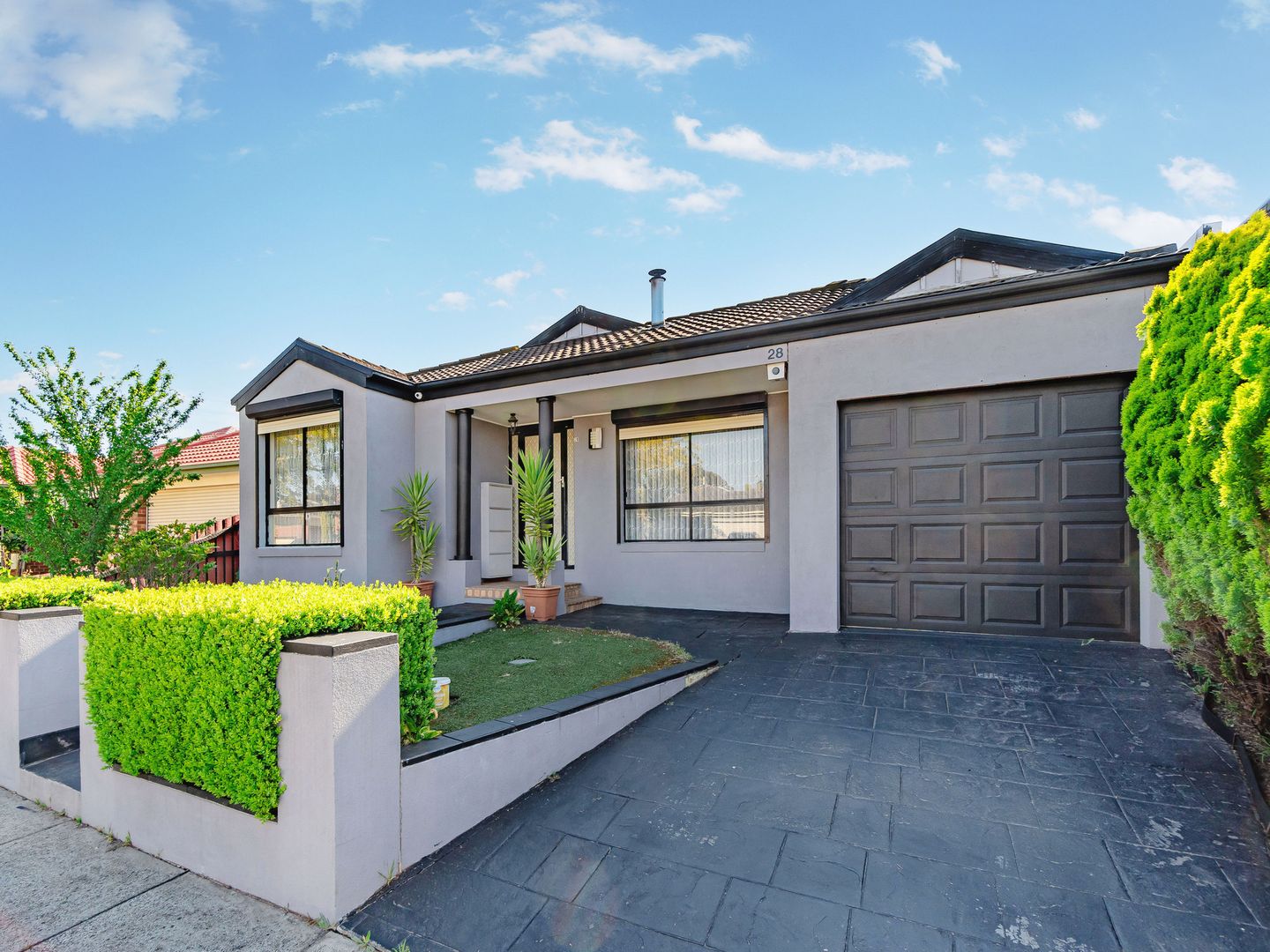 28 Thompson Crescent, Roxburgh Park VIC 3064, Image 1