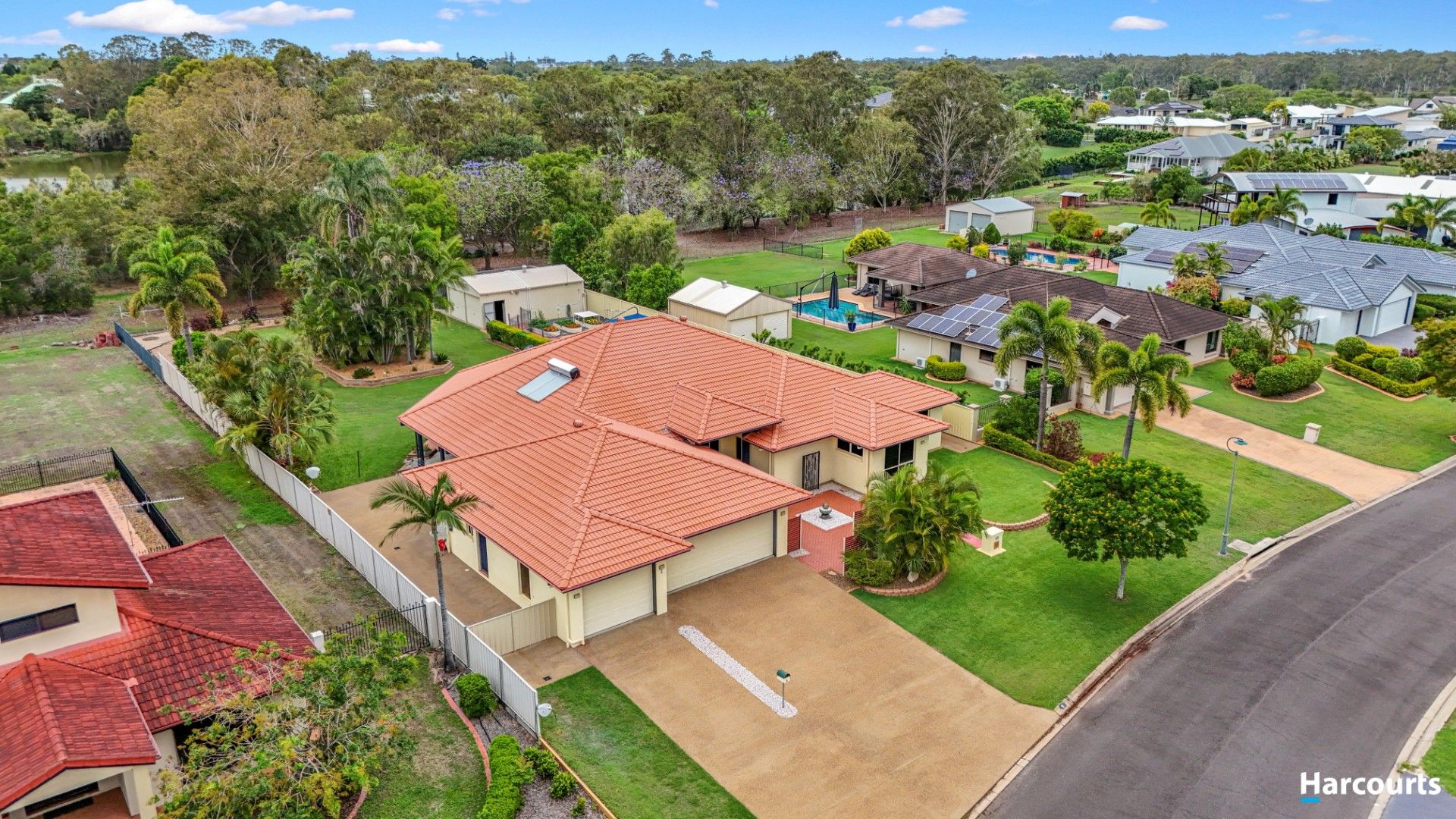 9 Lakeview Drive, Bundaberg North QLD 4670, Image 0