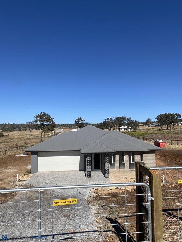 18 Willis Road, Meringandan West QLD 4352 House For Rent 650 Domain