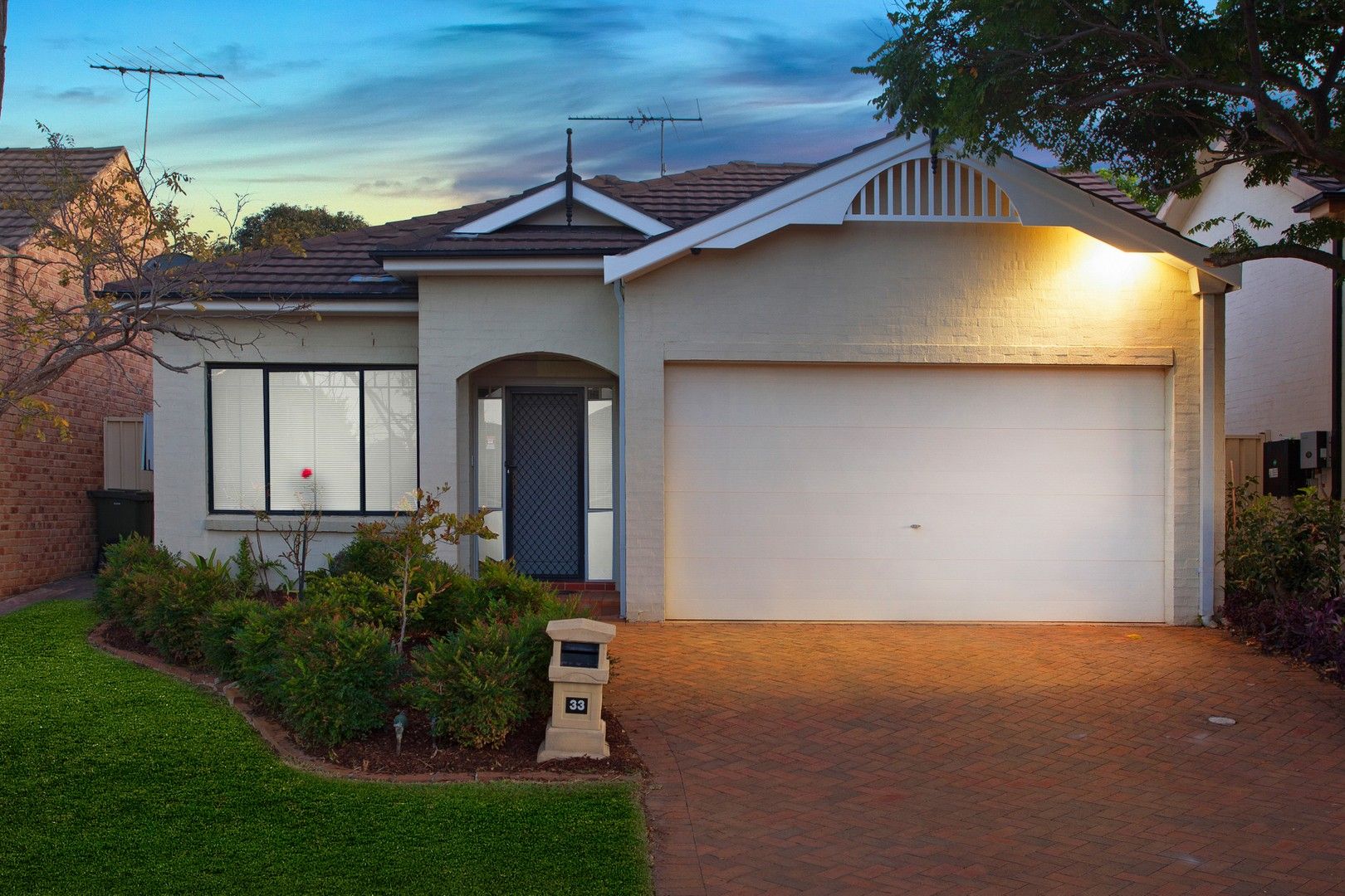 33 Amberlea Street, Glenwood NSW 2768, Image 0