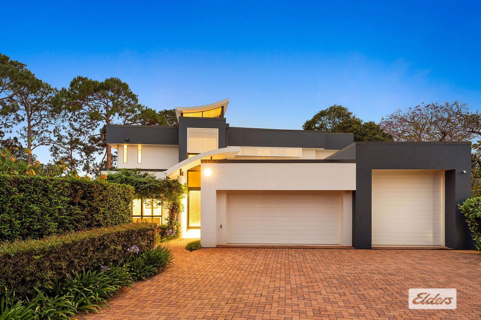 5 bedrooms House in 25-27 The Rampart REDLAND BAY QLD, 4165