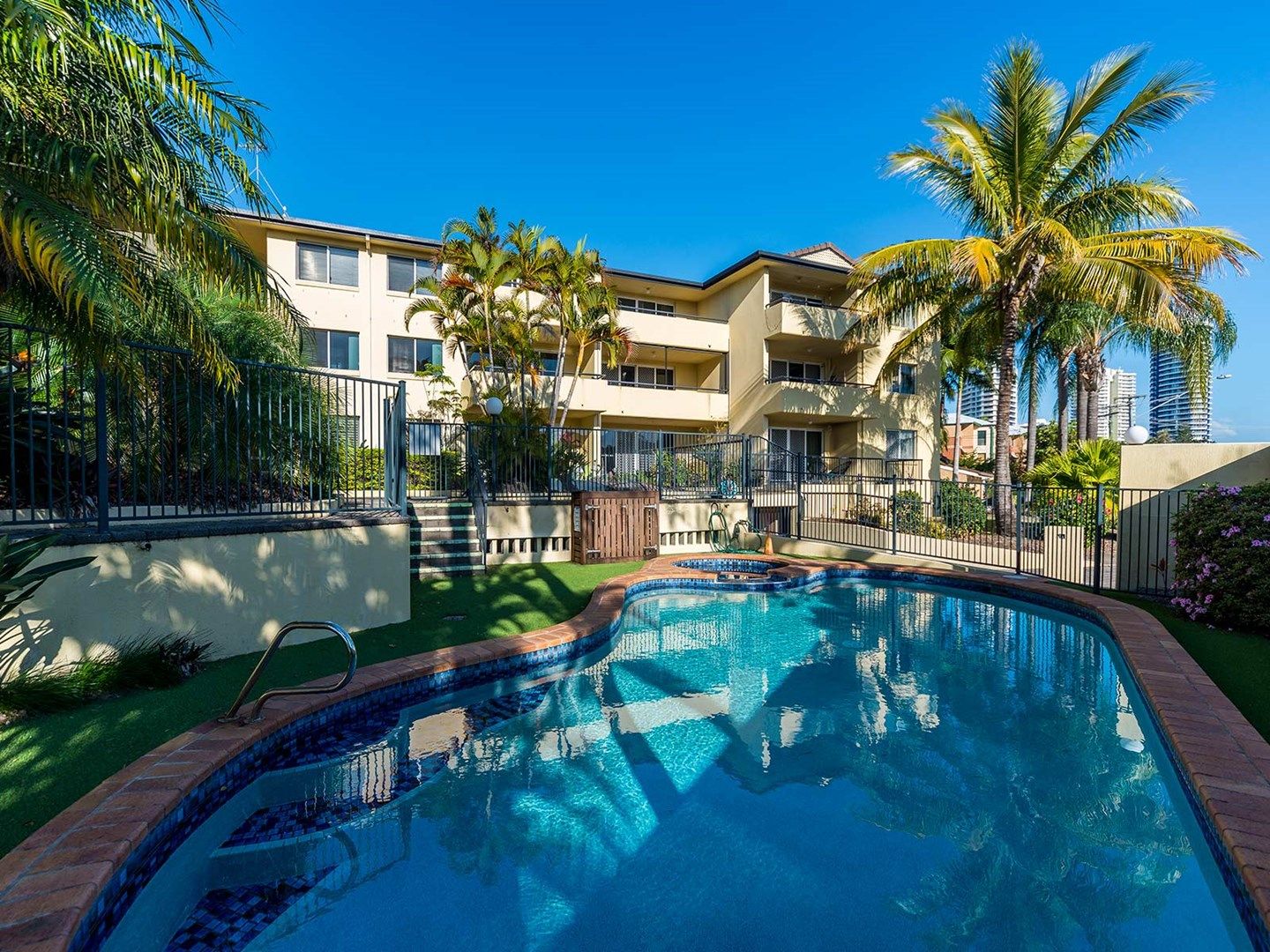 10/65 Bayview Street, Runaway Bay QLD 4216, Image 0