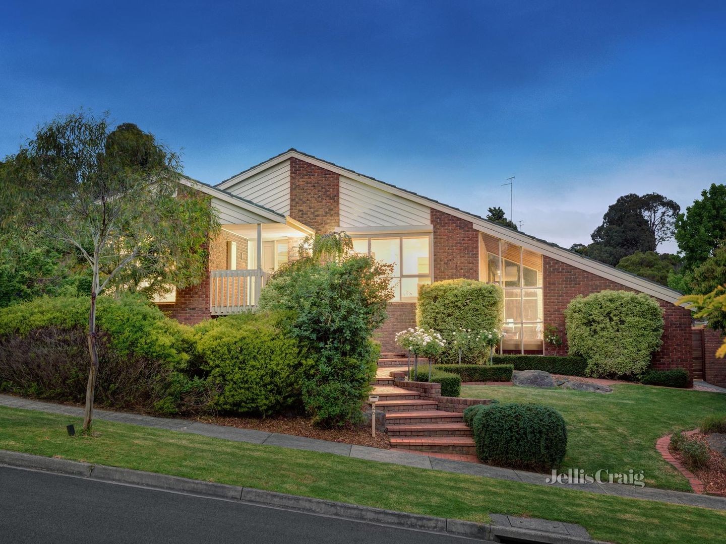 26 Athenry Terrace, Templestowe VIC 3106