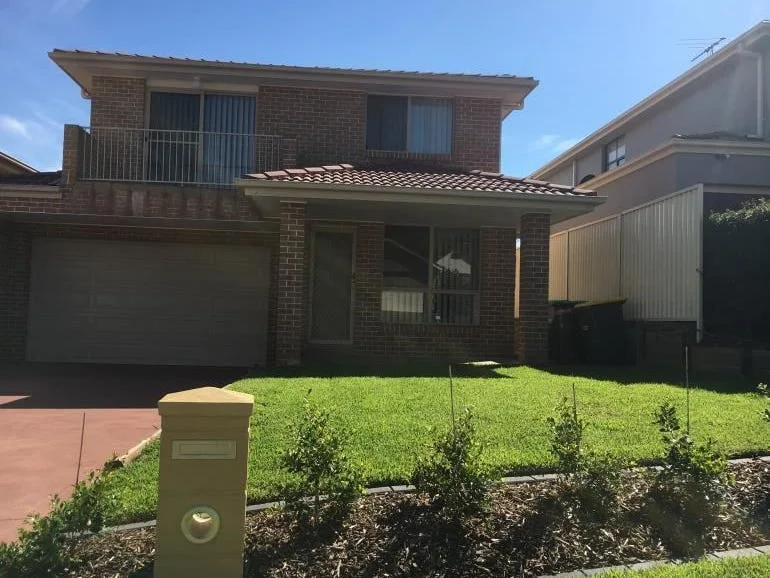 8B Vaucluse Place, Glen Alpine NSW 2560