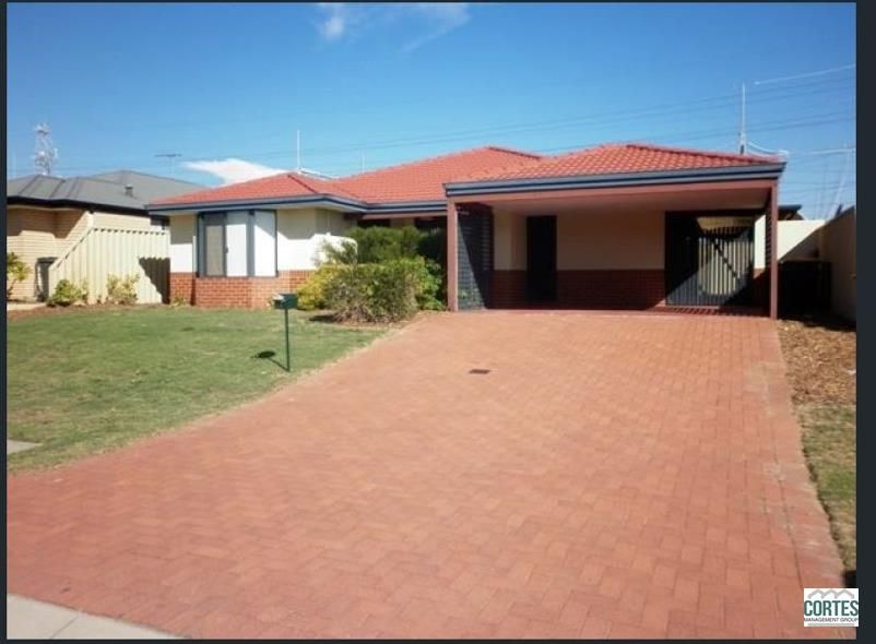 4 bedrooms House in 44 Beedelup Loop BIBRA LAKE WA, 6163