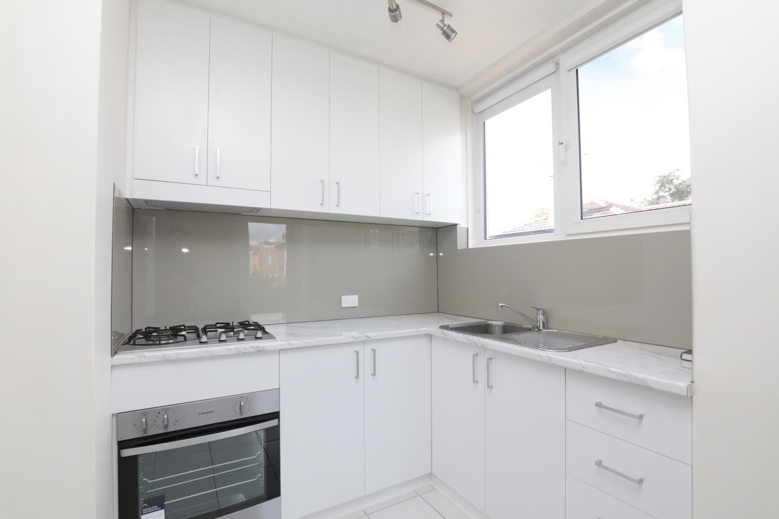 1 bedrooms Apartment / Unit / Flat in 8/504 Punt Road SOUTH YARRA VIC, 3141