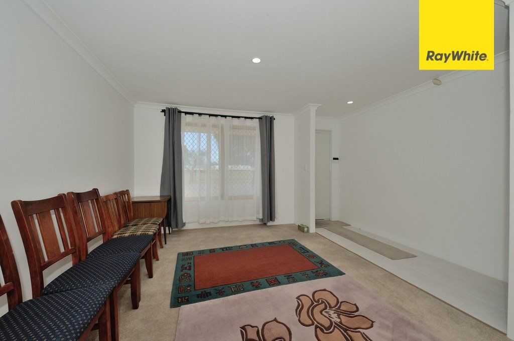 52 Darwin Crescent, Beechboro WA 6063, Image 2