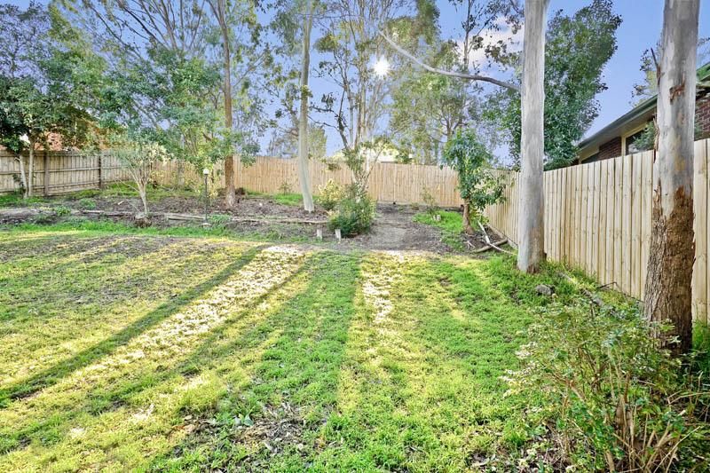 25 Booyan Crescent, GREENSBOROUGH VIC 3088, Image 1