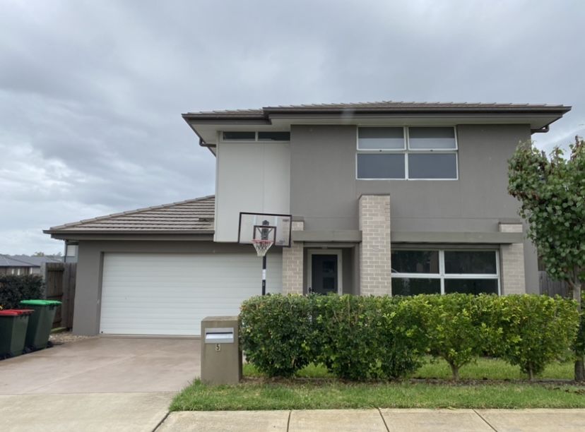 5 bedrooms House in 5 Ballymore Avenue NORTH KELLYVILLE NSW, 2155